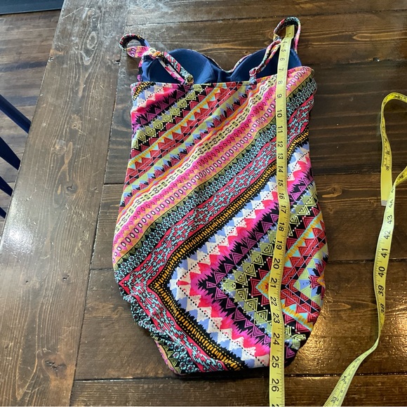 Colorful Patterned Swimsuit - Picture 9 of 11